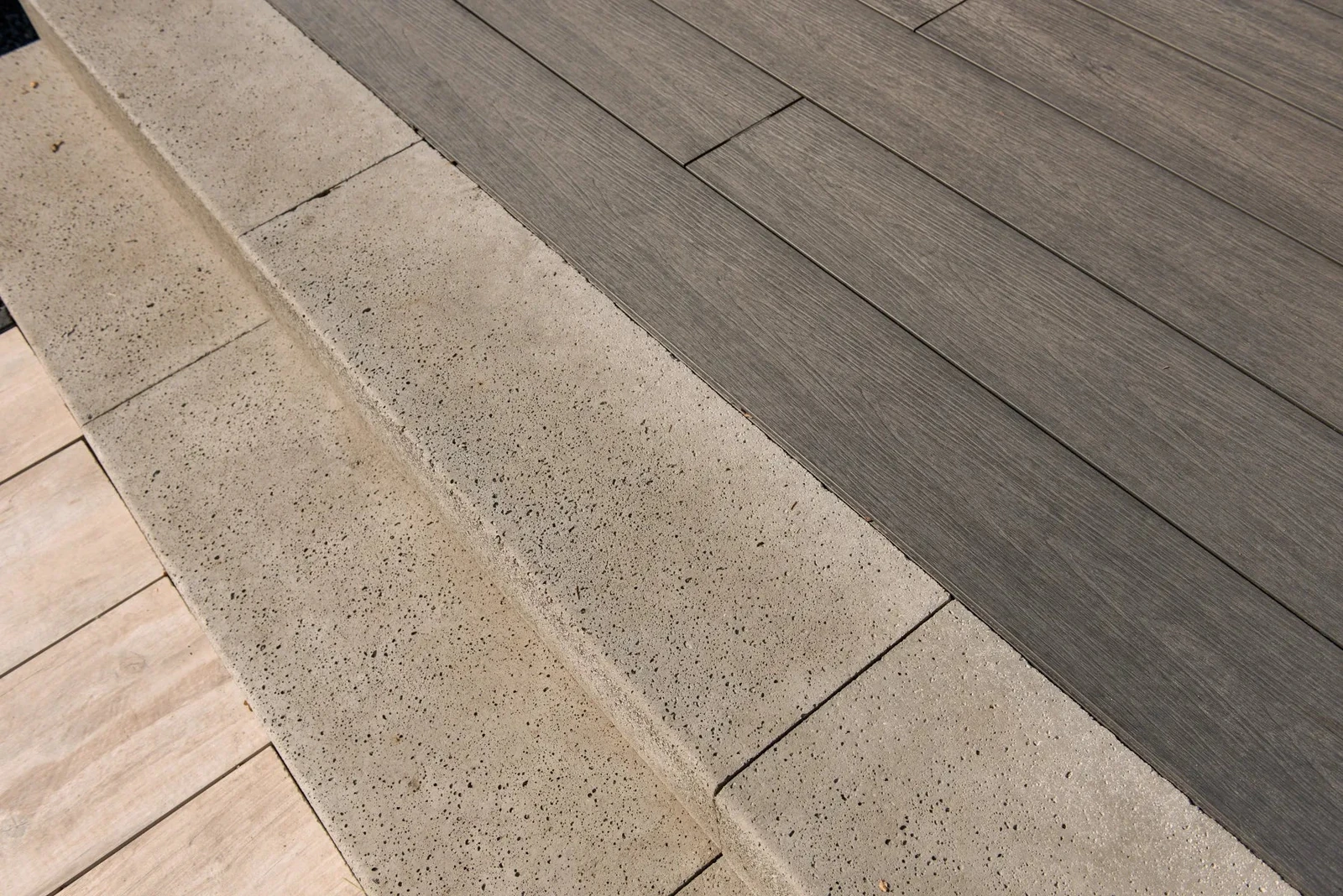 WPC Terrasplank Massief Premium 2,3x21x400cm Light Grey 21x2.3x400cm Grijs