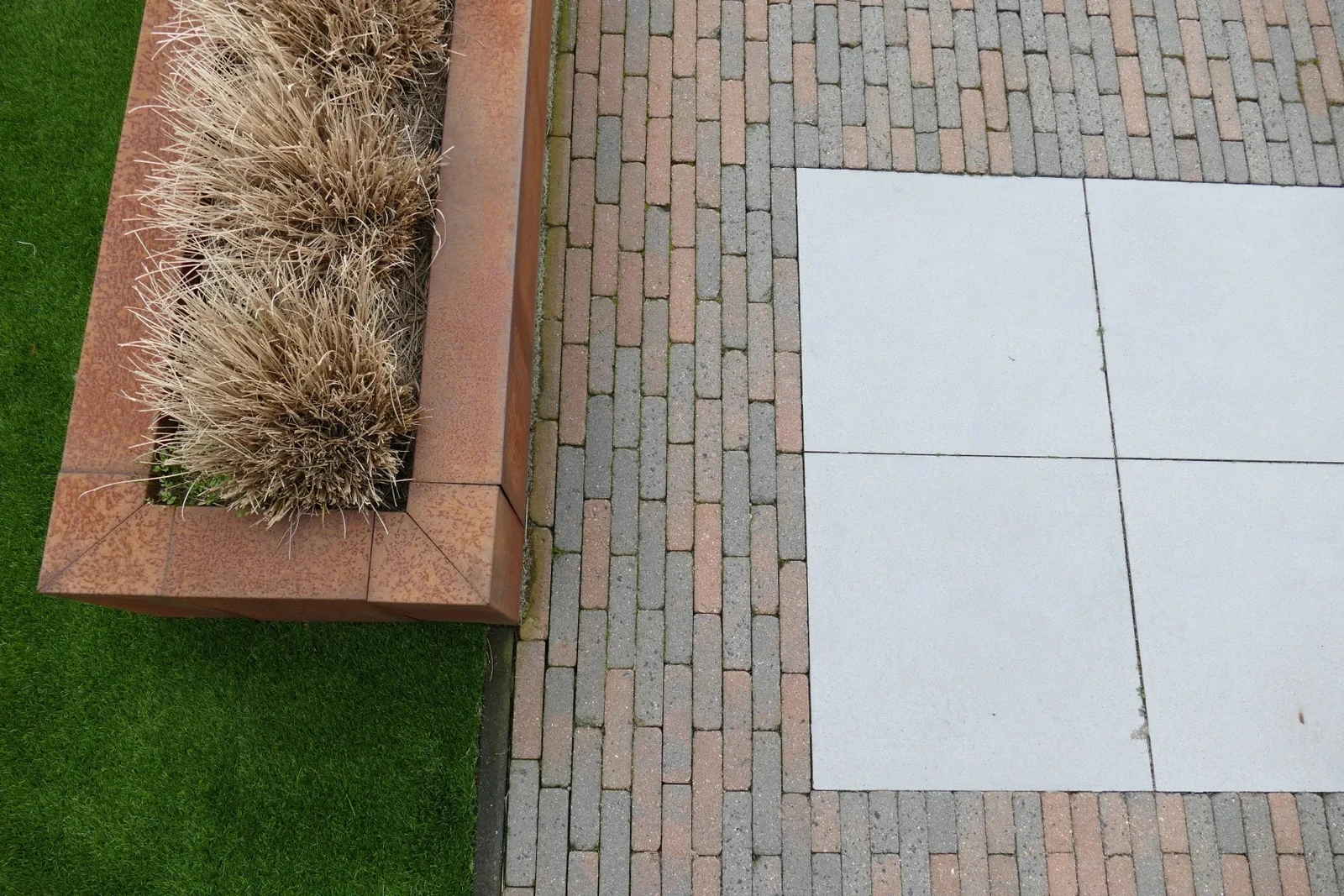 Overzetprofiel Muurblok Hoek Corten 12x30x17cm Bruin