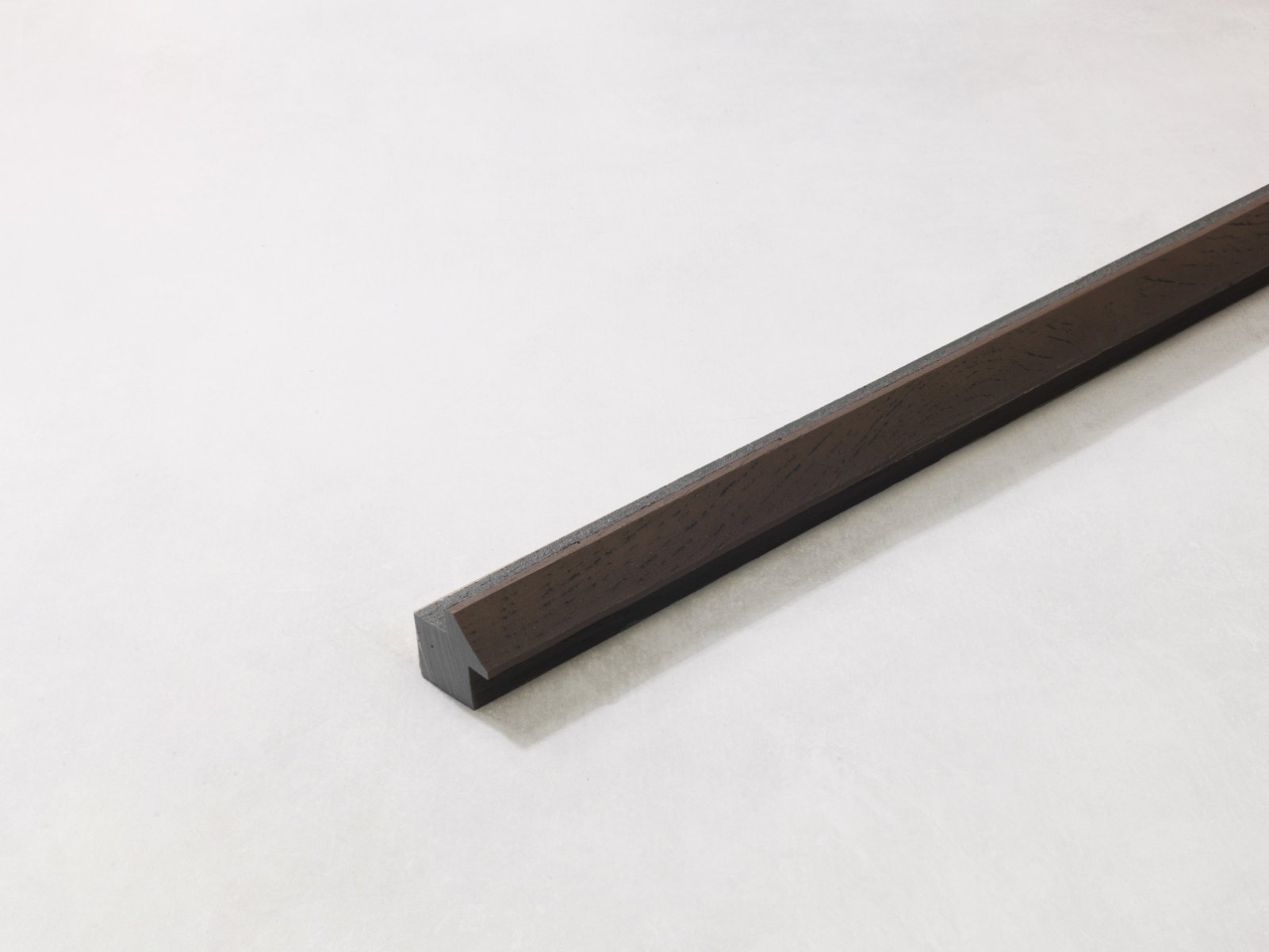 Millboard Envello binnenhoekprofiel Shadow Line+ Antique Oak 3000x38x32mm