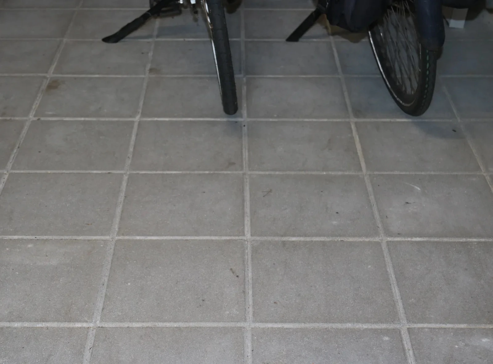 Tegel 30x30x6 facet KOMO grijs klein pakket 30x30x6cm Grijs